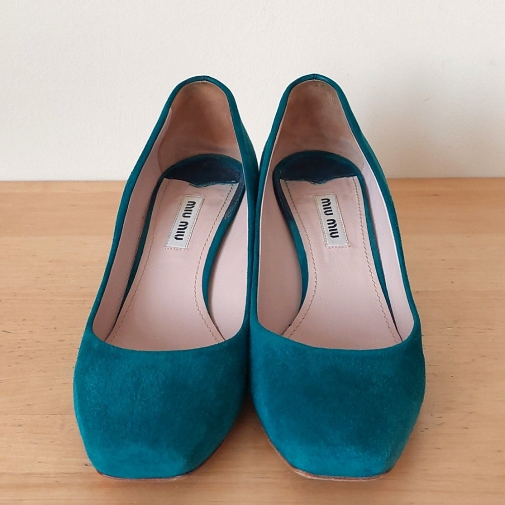 Miu Miu Green Suede Glittering Sole Heels - Picture 3 of 15